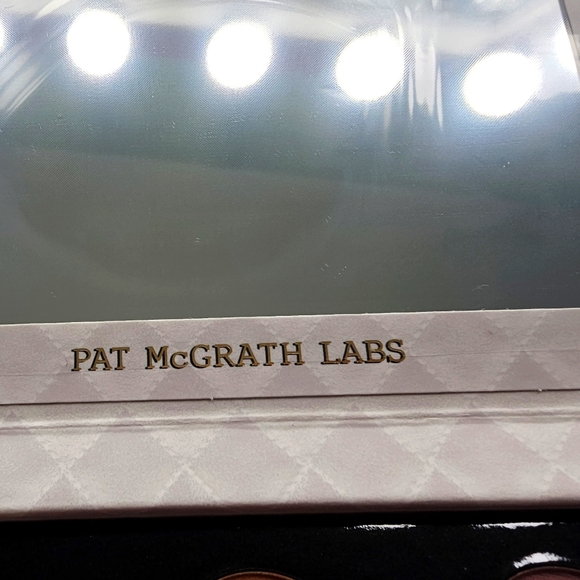 🎉EXCLUSIVE LIMITED EDITION🎉 Pat McGrath Labs Mothershi Velvet Liaison Palette! - Picture 10 of 10